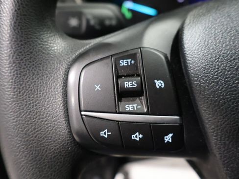 Used 2022 Ford Escape SE image 32