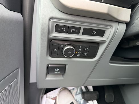 Used 2021 Ford F150 XLT w/ Equipment Group 302A High image 10