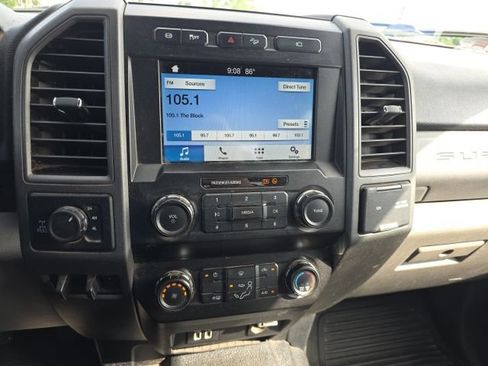 Used 2019 Ford F250 XL w/ STX Appearance Package AWD/4WD image 18