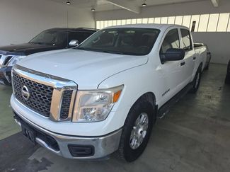 Used 2017 Nissan Titan S video 1