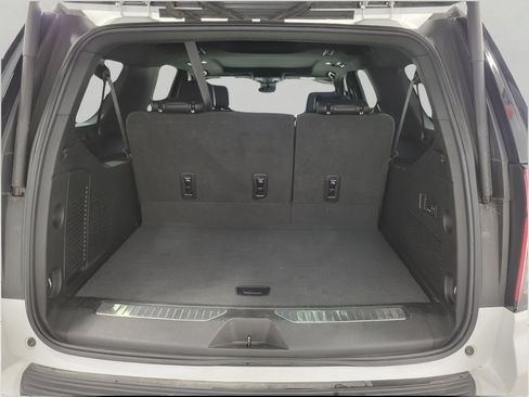 Used 2023 Chevrolet Suburban High Country AWD/4WD image 44