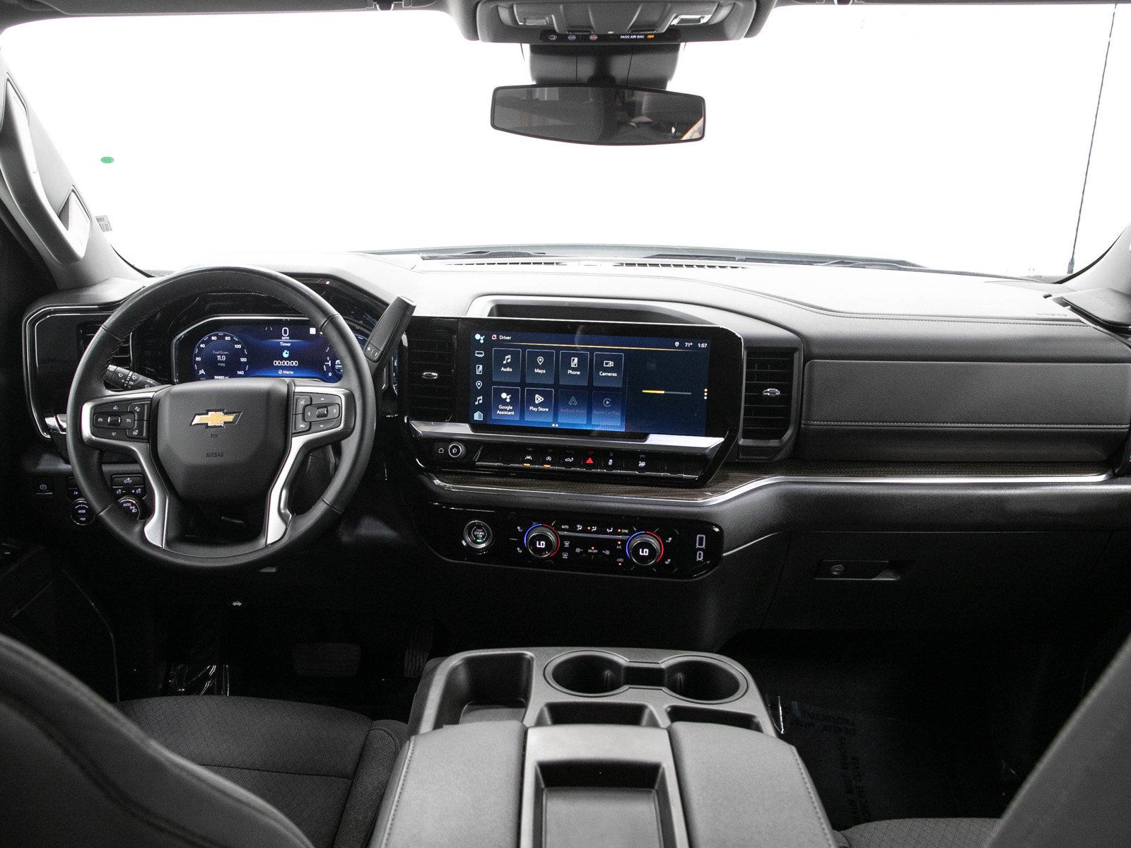 Used 2023 Chevrolet Silverado 1500 LT AWD/4WD image 16