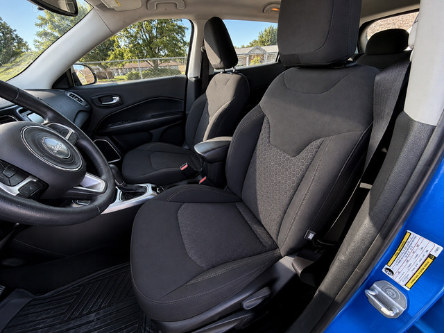 Used 2018 Jeep Compass Sport FWD image 10
