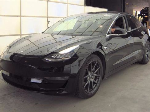 Used 2019 Tesla Model 3 Long Range RWD image 3