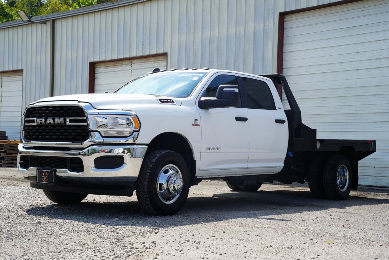Used 2024 RAM 3500 SLT w/ Quick Order Package 2YG SLT AWD/4WD image 4