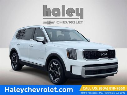 Used 2024 Kia Telluride EX w/ EX Captain's Chair Package