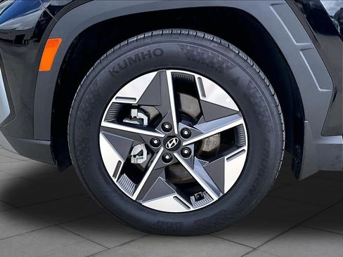 Certified 2025 Hyundai Tucson SEL FWD image 10