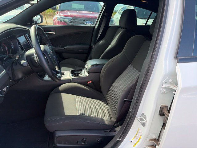 Used 2022 Dodge Charger R/T w/ Blacktop Package RWD image 4