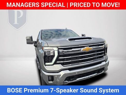 New 2026 Chevrolet Silverado 2500 LTZ w/ LTZ Premium Package AWD/4WD image 15