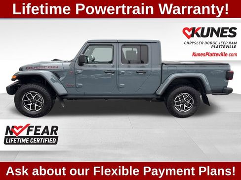 Used 2024 Jeep Gladiator Rubicon image 11