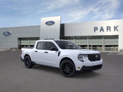 New 2025 Ford Maverick XLT w/ XLT Luxury Package image 7