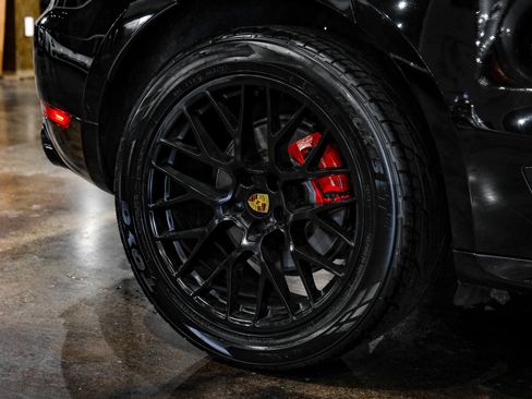 Used 2017 Porsche Macan GTS AWD/4WD image 67