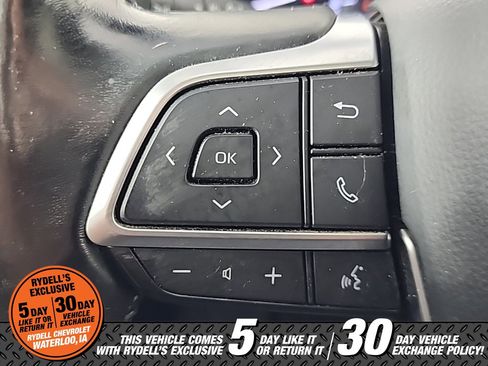 Used 2021 Toyota Highlander XLE image 31