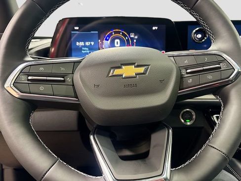 New 2026 Chevrolet Traverse LT w/ Sun and Wheel Package AWD/4WD image 14