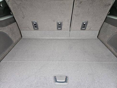New 2026 Cadillac Escalade ESV Sport AWD/4WD image 28