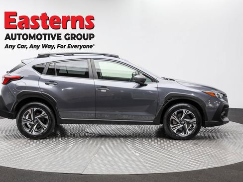Used 2024 Subaru Crosstrek 2.0i Premium image 4