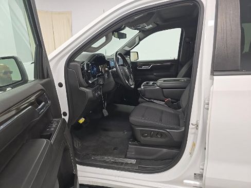 Used 2023 Chevrolet Silverado 1500 LT w/ Max Trailering Package AWD/4WD image 7