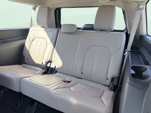 Used 2024 Ford Expedition Max Limited image 39
