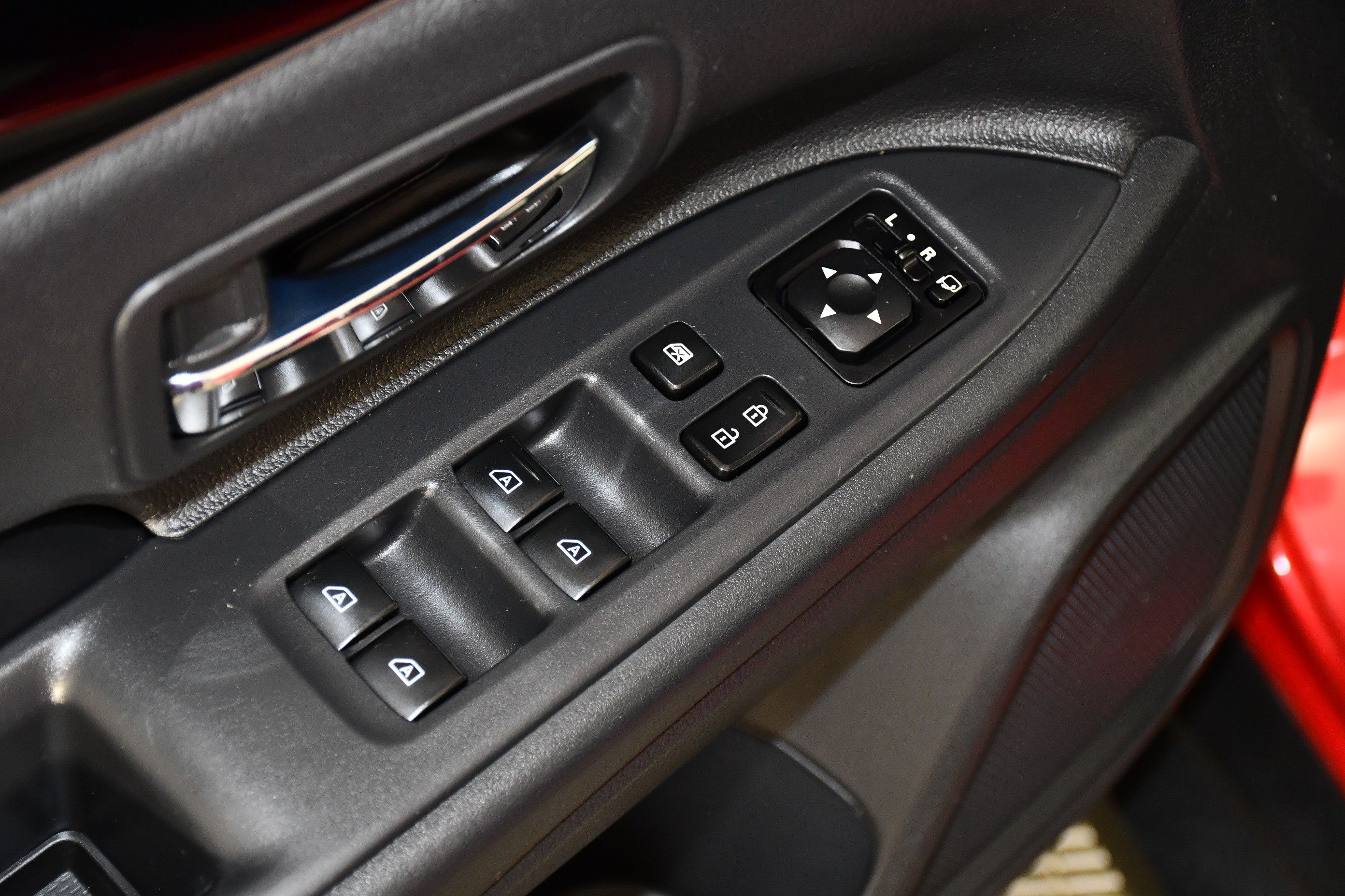 Used 2019 Mitsubishi Outlander SE AWD/4WD image 24