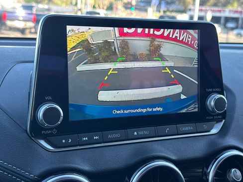 Used 2024 Nissan Sentra SV image 17