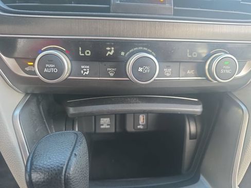 Used 2018 Honda Accord LX image 23