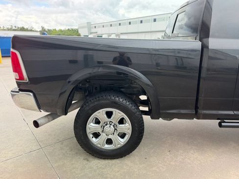 Used 2016 RAM 2500 Laramie AWD/4WD image 7