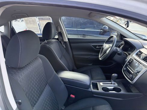 Used 2017 Nissan Altima 2.5 SV image 52