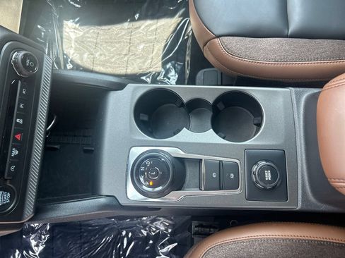 Used 2025 Ford Bronco Sport Outer Banks w/ Outer Banks Tech Package+ AWD/4WD image 28