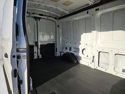 New 2026 Ford Transit 250 148 Medium Roof image 11