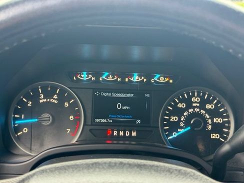 Used 2018 Ford F150 XLT w/ Equipment Group 302A Luxury AWD/4WD image 25