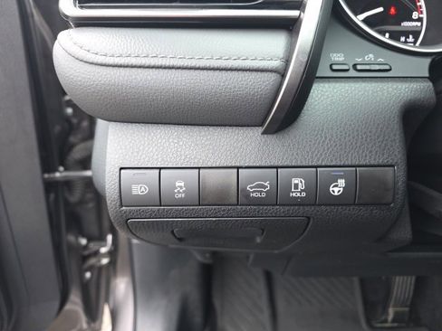 Used 2024 Toyota Camry XLE image 14