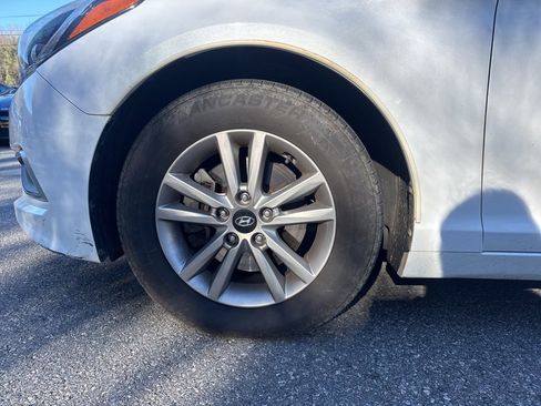 Used 2017 Hyundai Sonata SE image 14