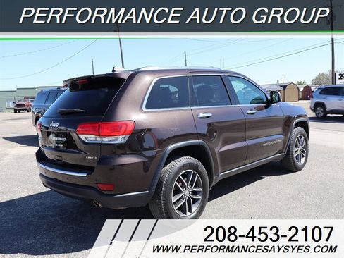 Used 2017 Jeep Grand Cherokee Limited w/ Luxury Group II AWD/4WD image 3