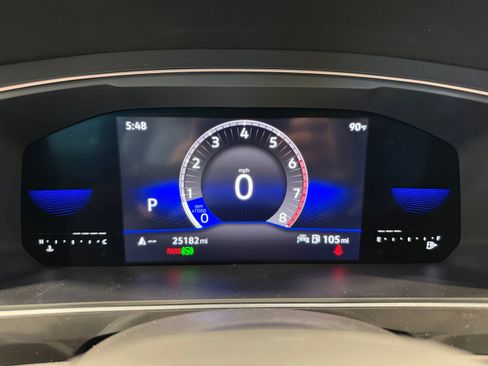 Certified 2023 Volkswagen Tiguan SE FWD image 44