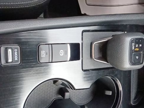 Used 2023 Nissan Rogue SV FWD image 24