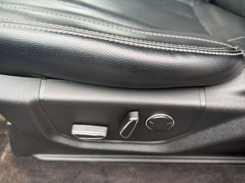 Used 2018 Ford F150 Lariat image 12