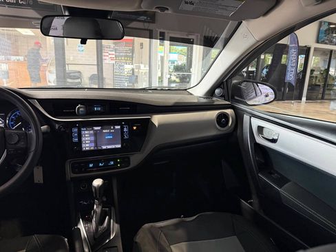 Used 2017 Toyota Corolla LE w/ LE Premium Package FWD image 23
