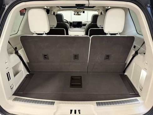 Used 2022 Lincoln Navigator Black Label AWD/4WD image 37