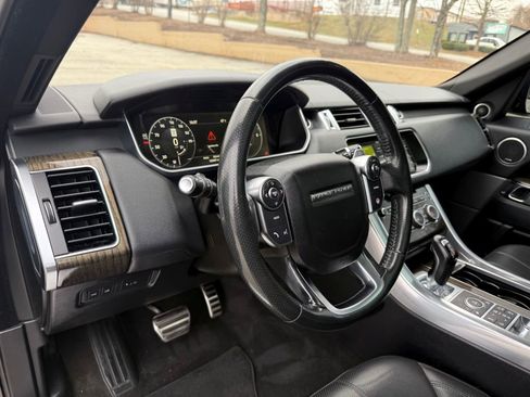 Used 2017 Land Rover Range Rover Sport image 16