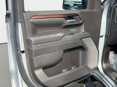 New 2026 GMC Sierra 1500 Denali w/ Denali Reserve Package image 17