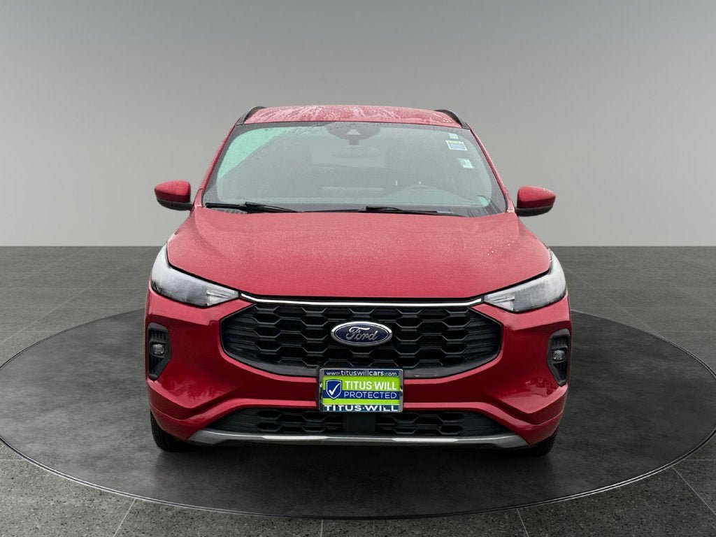 Used 2023 Ford Escape ST-Line Select w/ Tech Pack #1 AWD/4WD image 2
