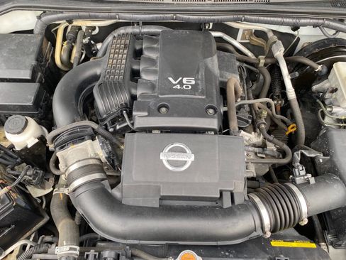 Used 2017 Nissan Frontier SV image 19