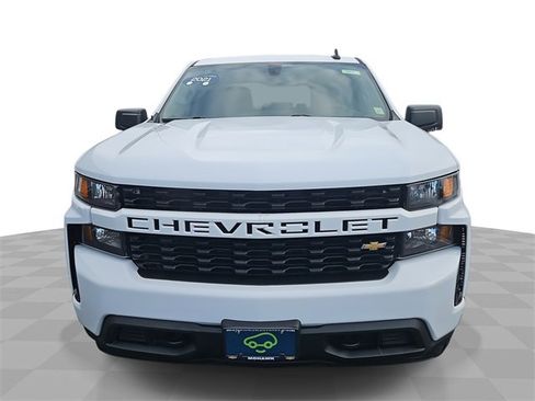Used 2021 Chevrolet Silverado 1500 Custom image 1