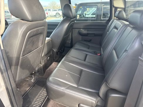 Used 2014 Chevrolet Silverado 3500 LT w/ Interior Plus Package image 16