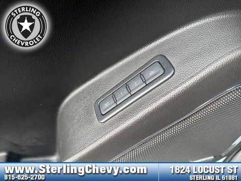 Used 2019 Chevrolet Suburban LT AWD/4WD image 18