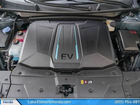 Used 2024 Hyundai Ioniq 5 SEL RWD image 31