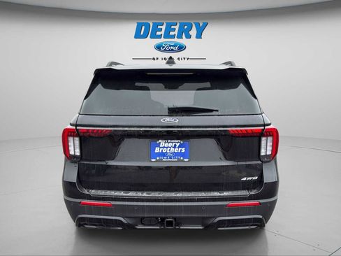 New 2026 Ford Explorer ST-Line w/ ST-Line Street Pack image 14