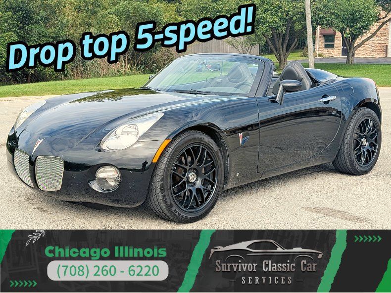 Used 2006 Pontiac Solstice Convertible w/ Premium Package RWD image 1