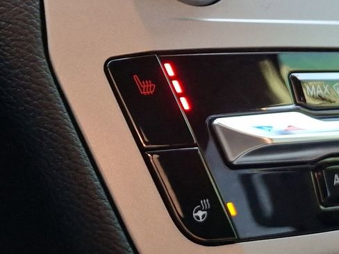 Used 2023 Ford Explorer XLT w/ Equipment Group 202A image 26