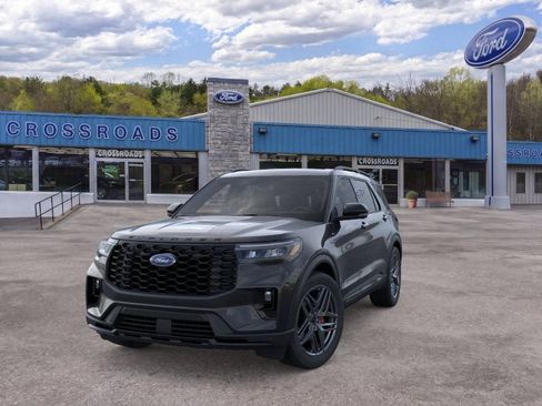 New 2026 Ford Explorer ST-Line w/ ST-Line Street Pack AWD/4WD image 2